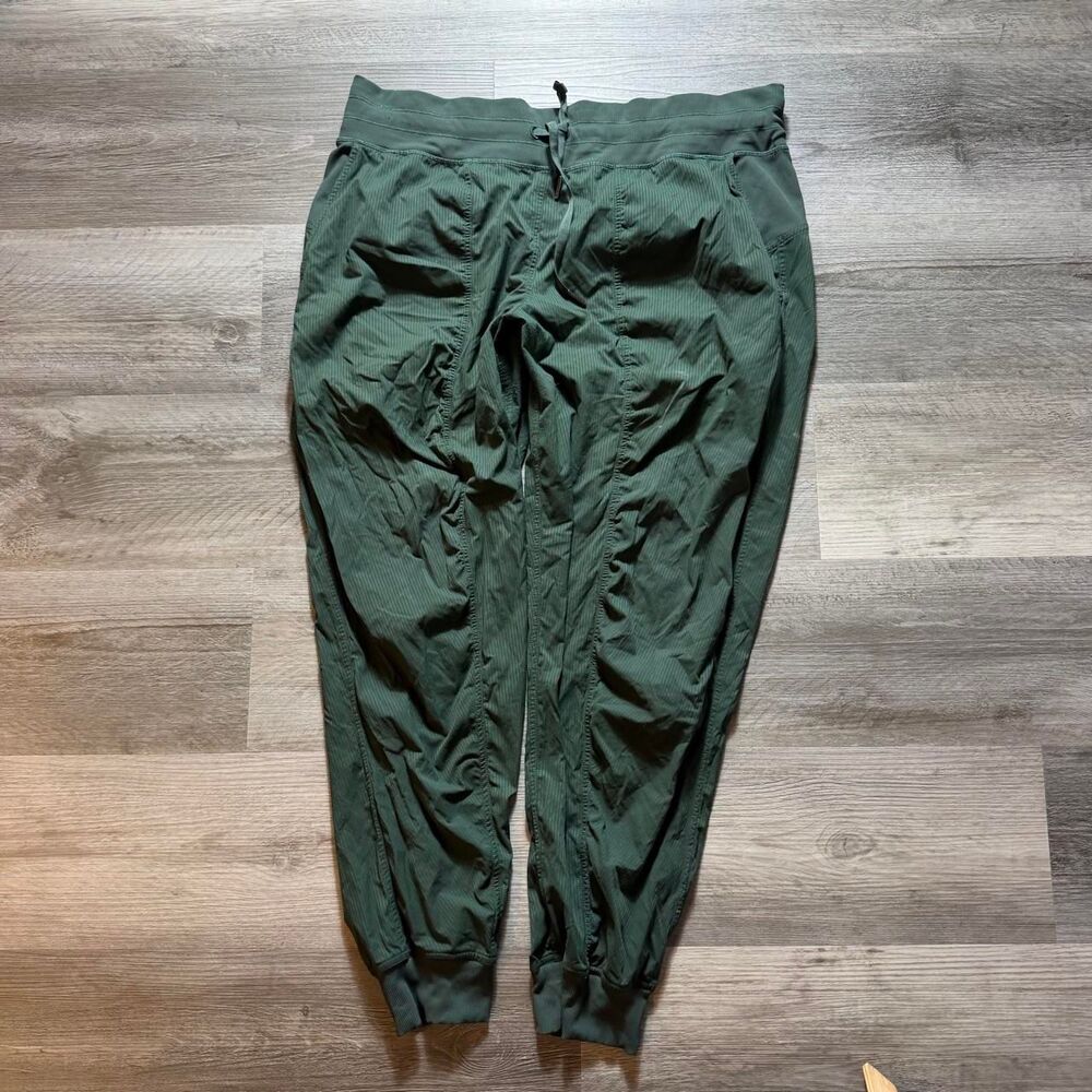 Lululemon Women's Green and Khaki Trousers